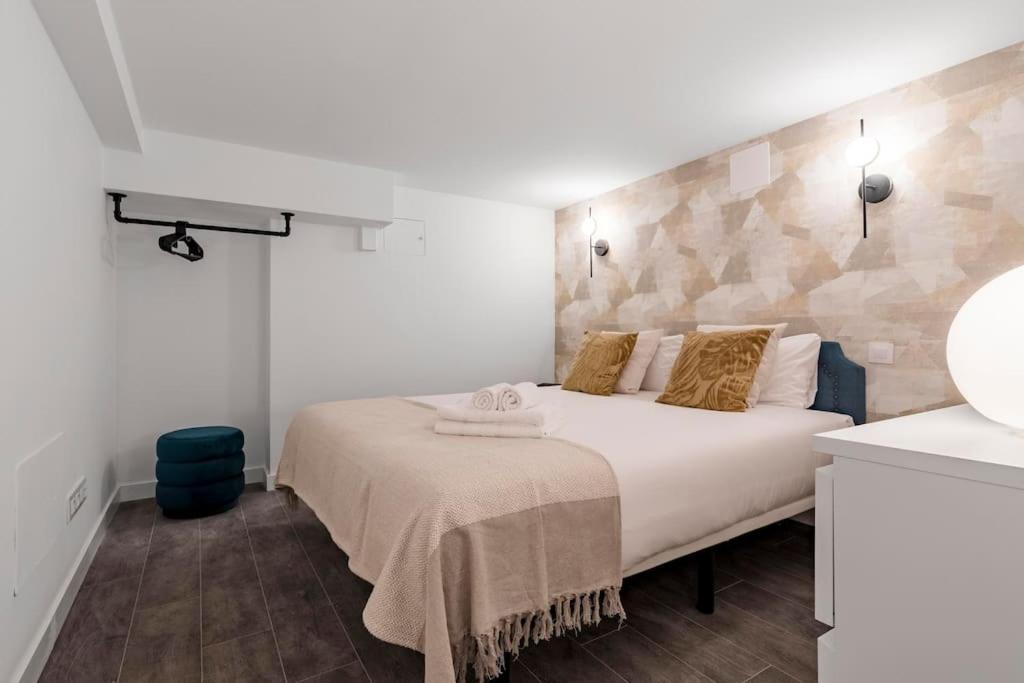 Ferienwohnung Beautiful And Cosy Flat La Latina-Rastro-Der Madrid Exterior foto